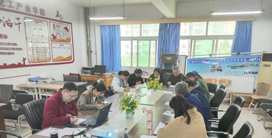 7e677aee6cf495ea4be0054488c0134