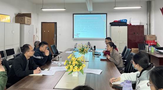 57490895de831cf52a8f9c503bf00a2